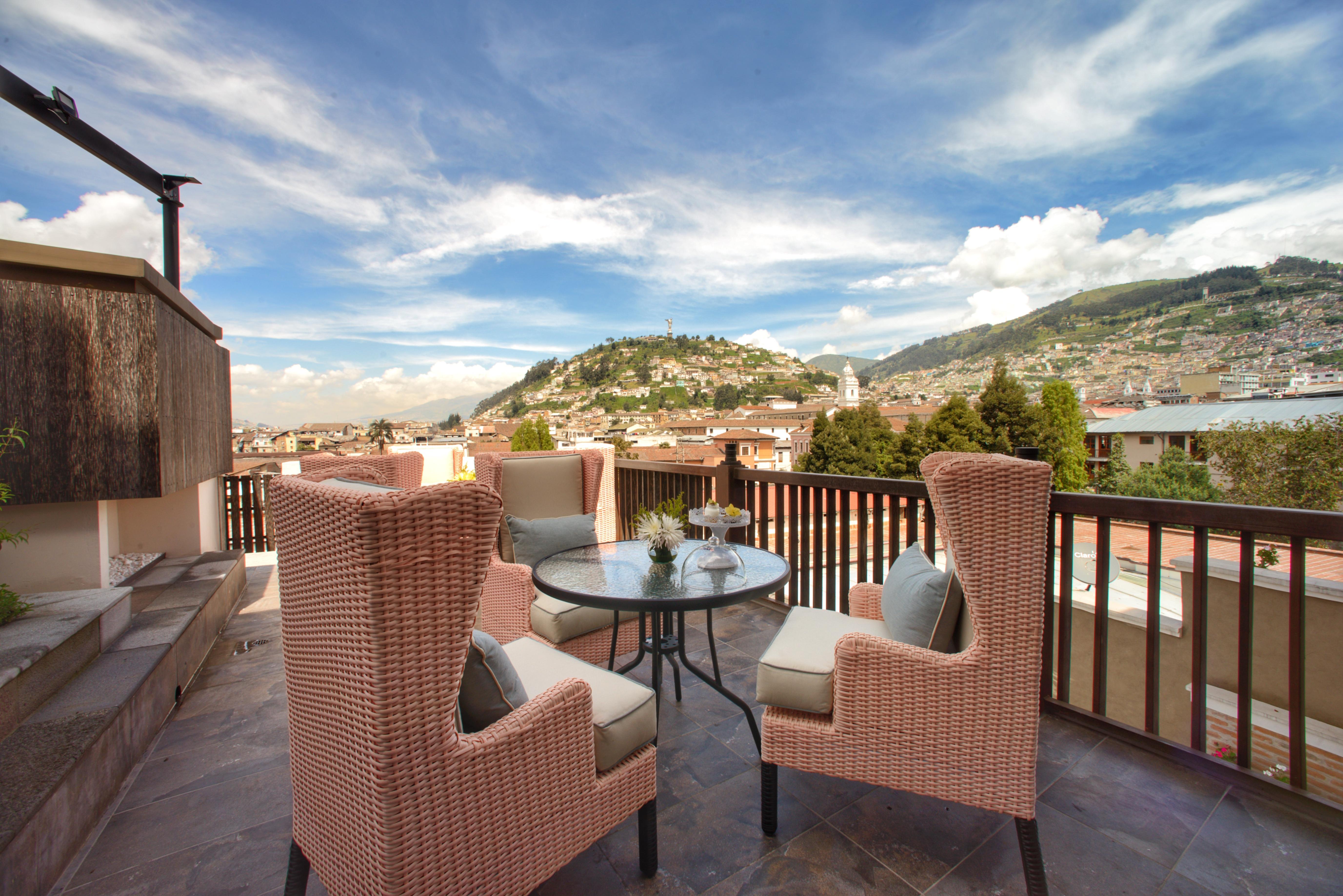 Illa Experience Hotel Quito Esterno foto