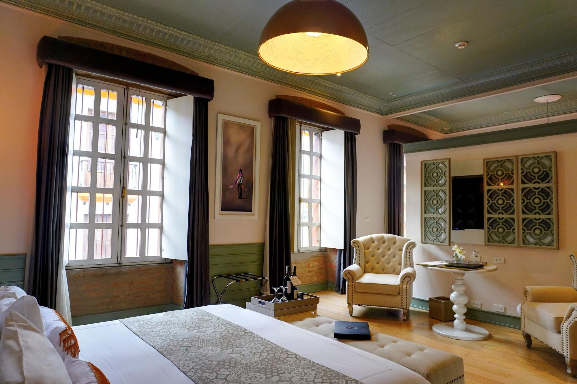 Illa Experience Hotel Quito Esterno foto
